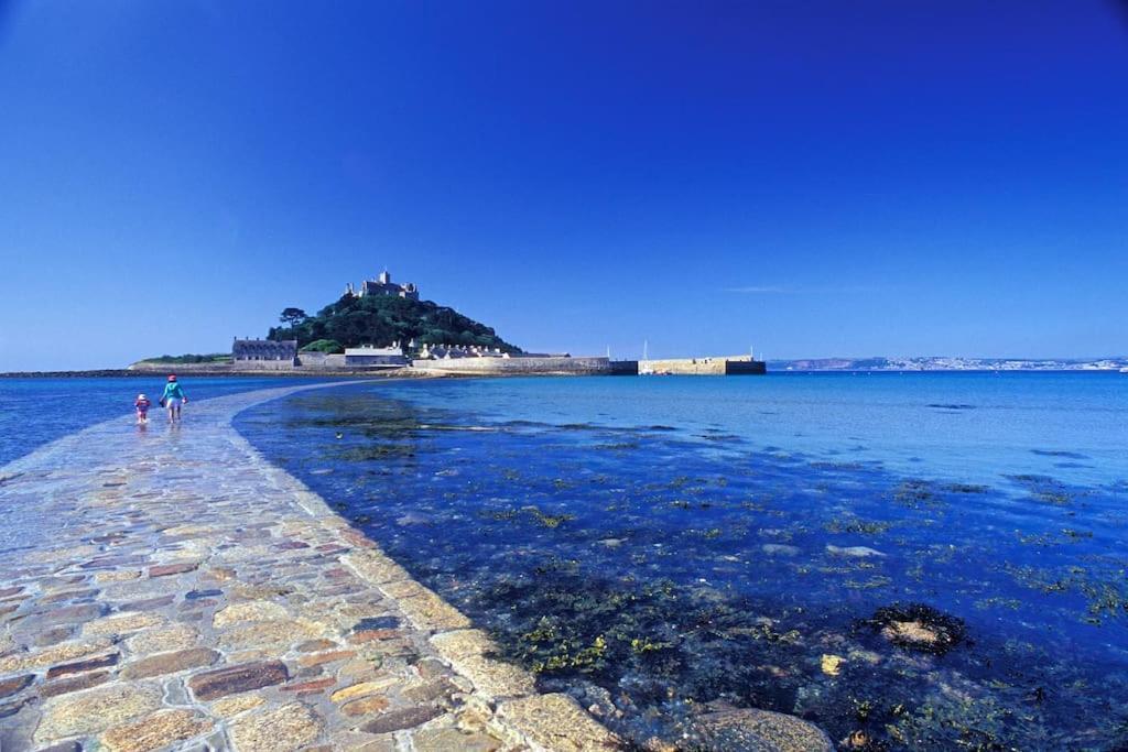 Perranuthnoe 3-Bedroom Bungalow With Parking, Goldsithney, Penzance, Cornwall מראה חיצוני תמונה